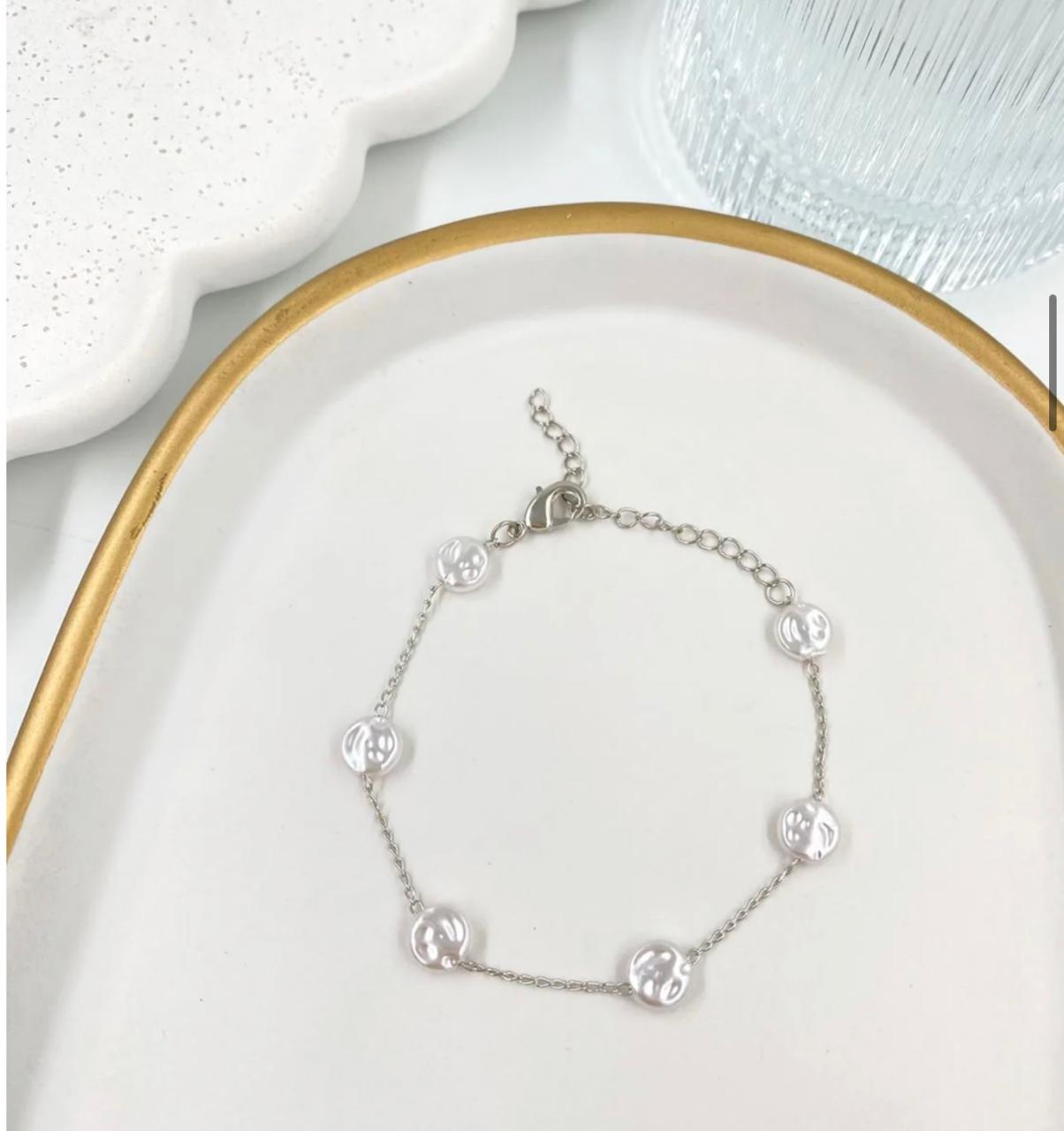 Pulseira folhada a prata com pérolas