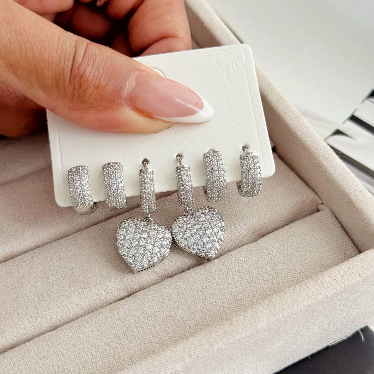 Trio de Brincos folhados a prata com coração