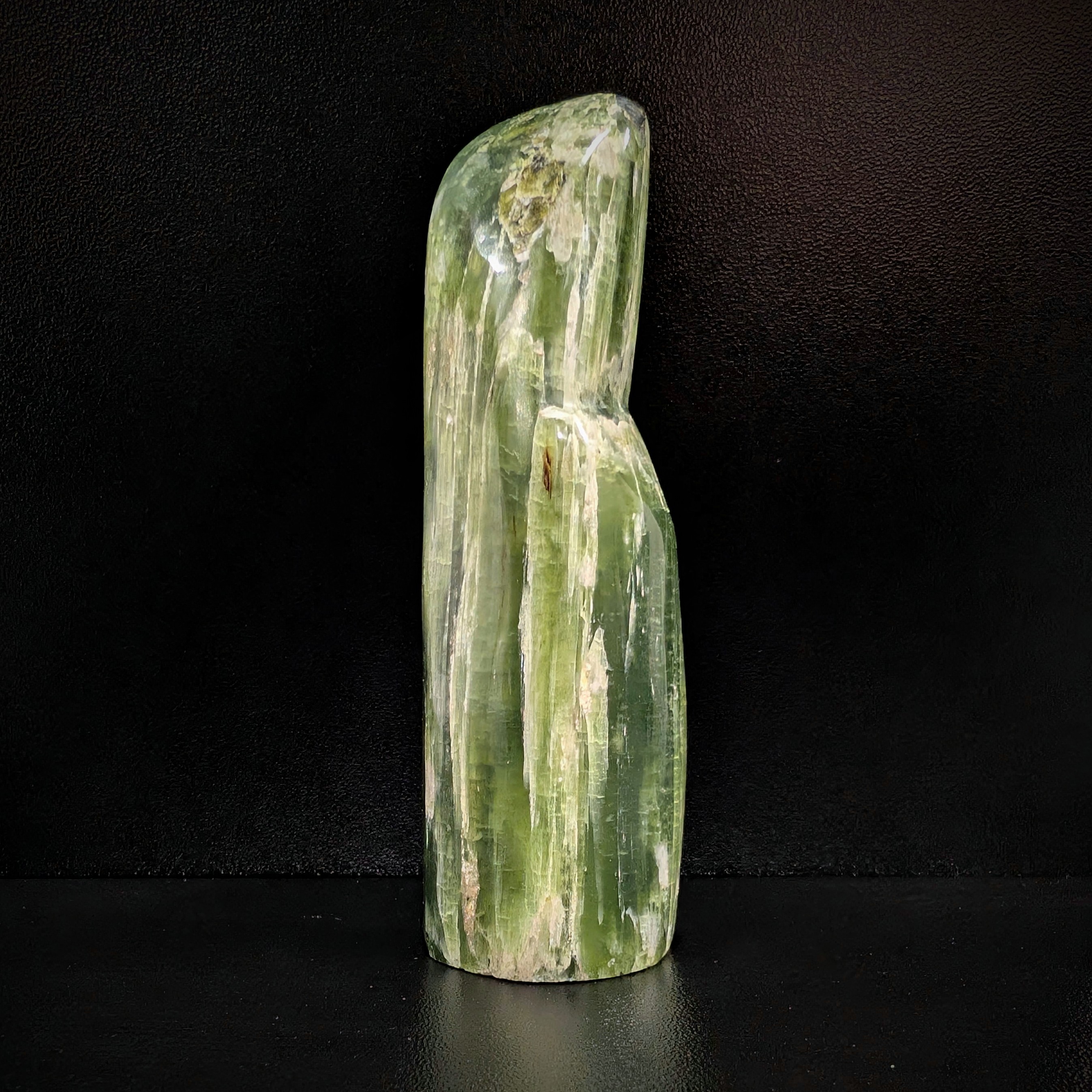 Polished Tremolite Stone