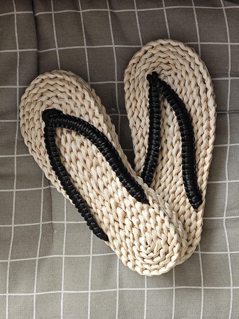 Hemp & Rattan Summer Men Slippers, Rattan Bath room Sandals, Flip Flops Handwoven Rattan Beach Sandals, Breathable Plastic Free Sandals