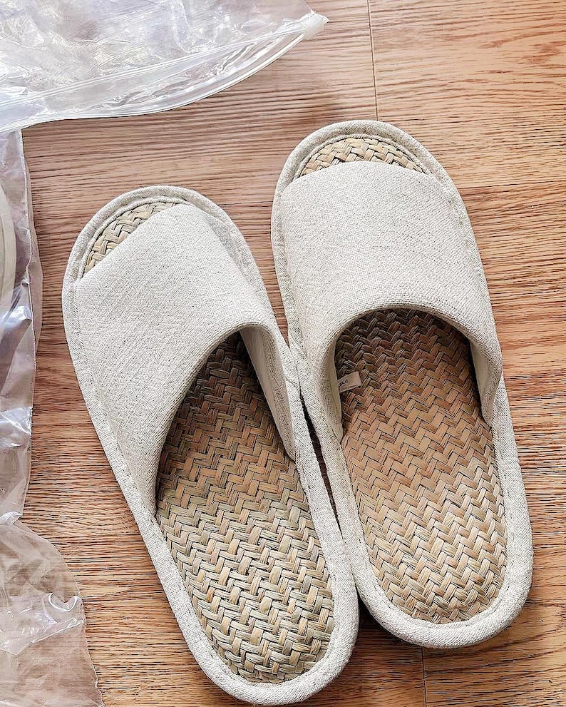 Japanese Malay Grass Slippers - Breathable Open-Toe Summer House Shoes - Natural Linen & Plant Fiber Footwear, Anti-Slip Summer Indoor Sole