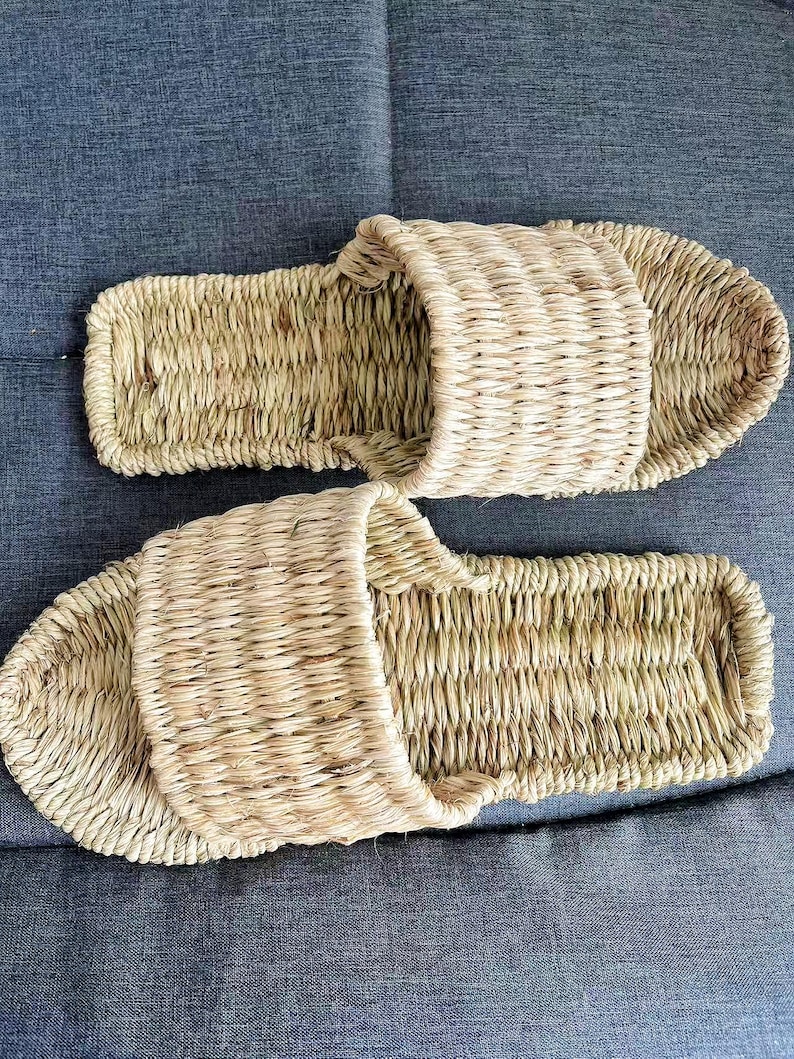 Hemp & Rattan Summer Men Slippers, Handwoven Thai Straw Sandals, Eco-Friendly Footwear, Unisex Open Toe Slippers, Rattan Slides, Flip Flops
