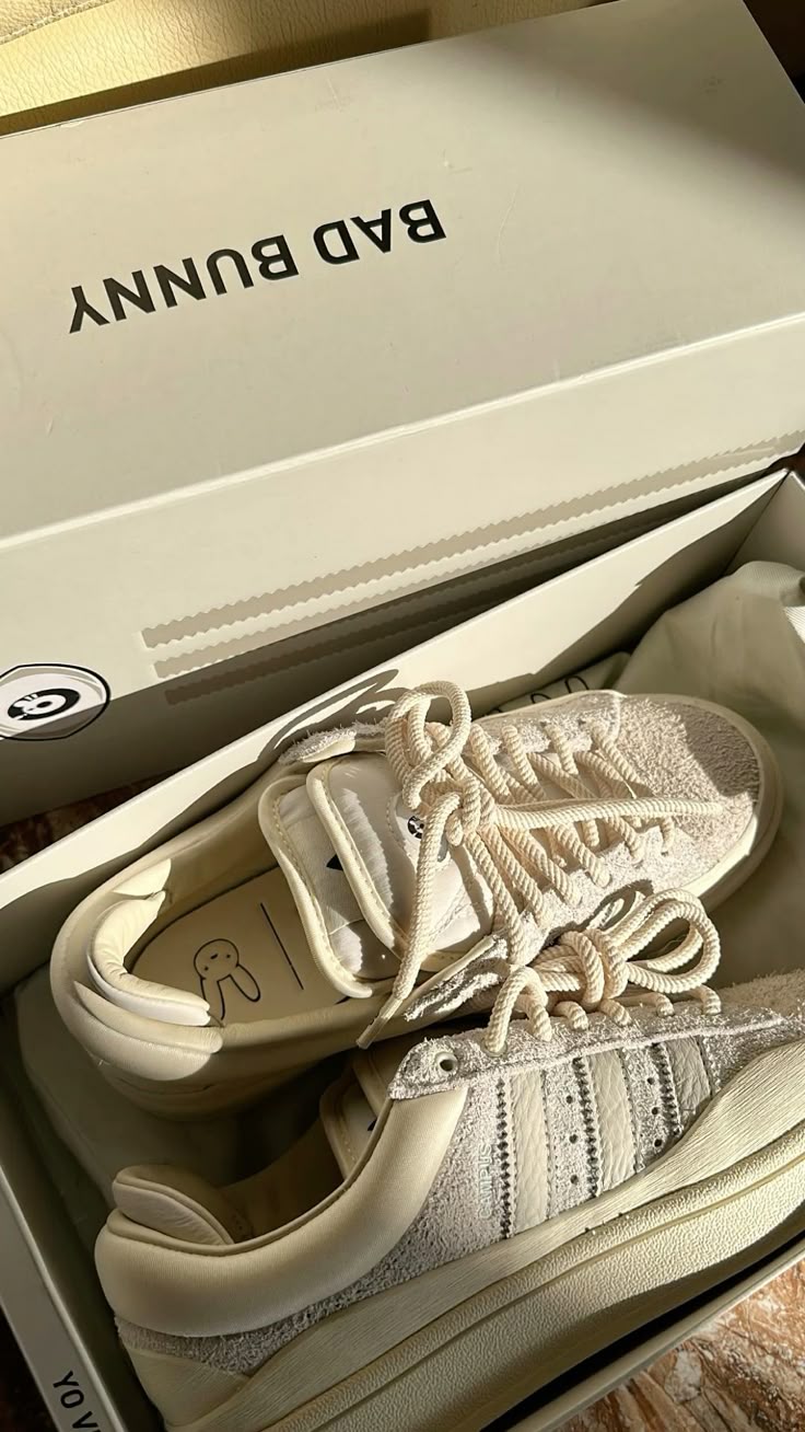 Campus "Cream" de adidas x Bad Bunny