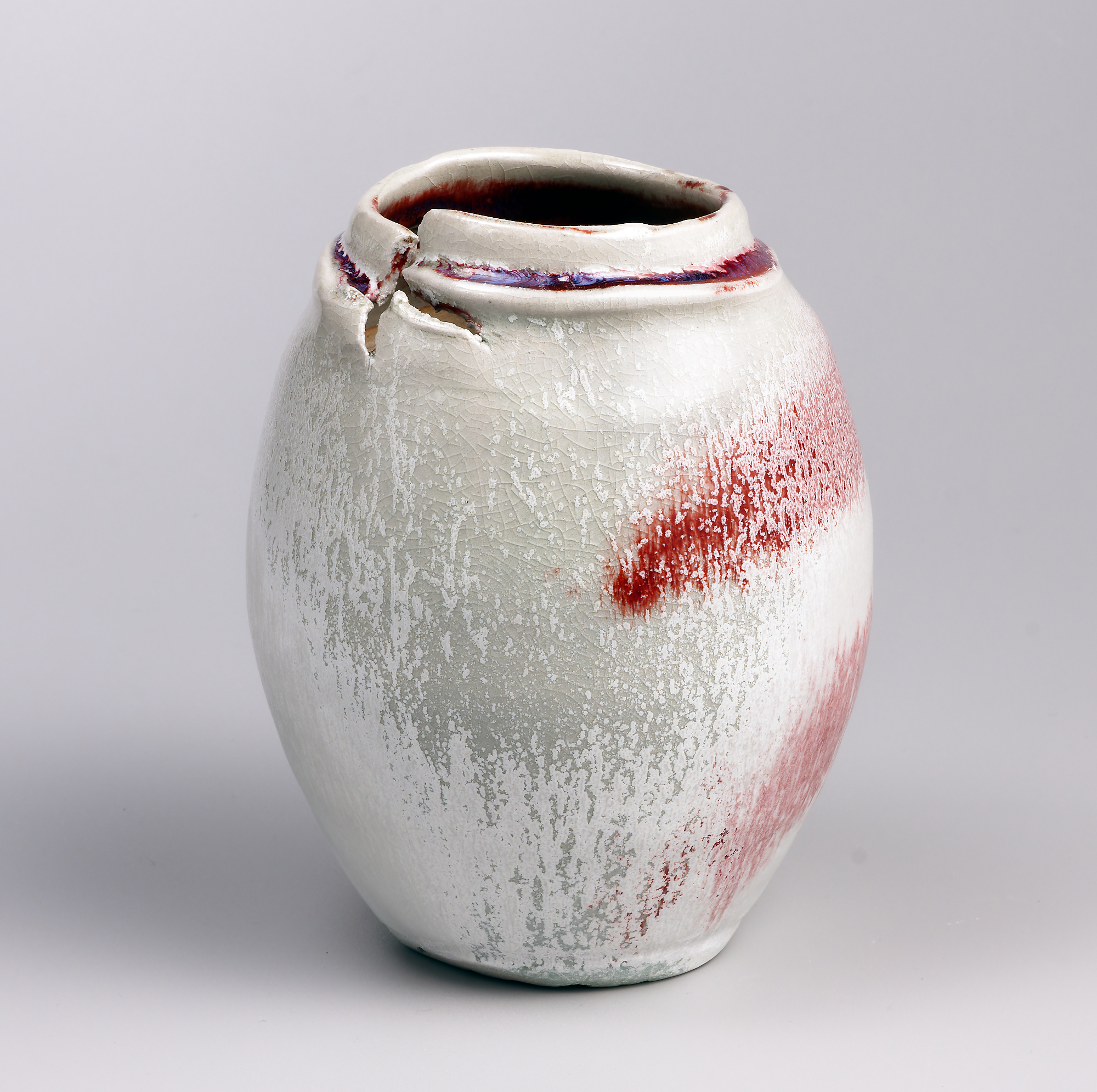 Vase en grés blanc hauteur 17 cm