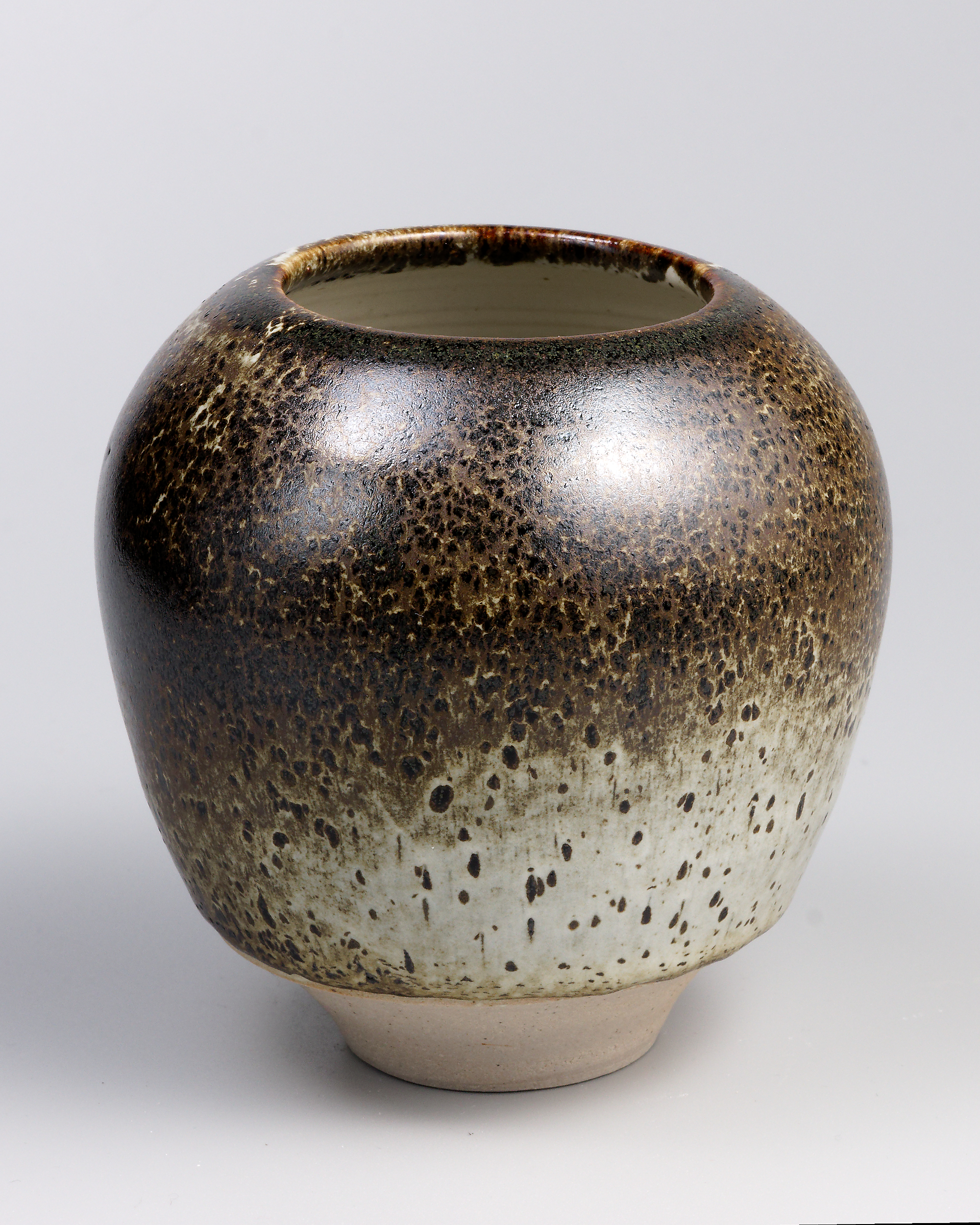 Vase en grés blanc hauteur 12 cm