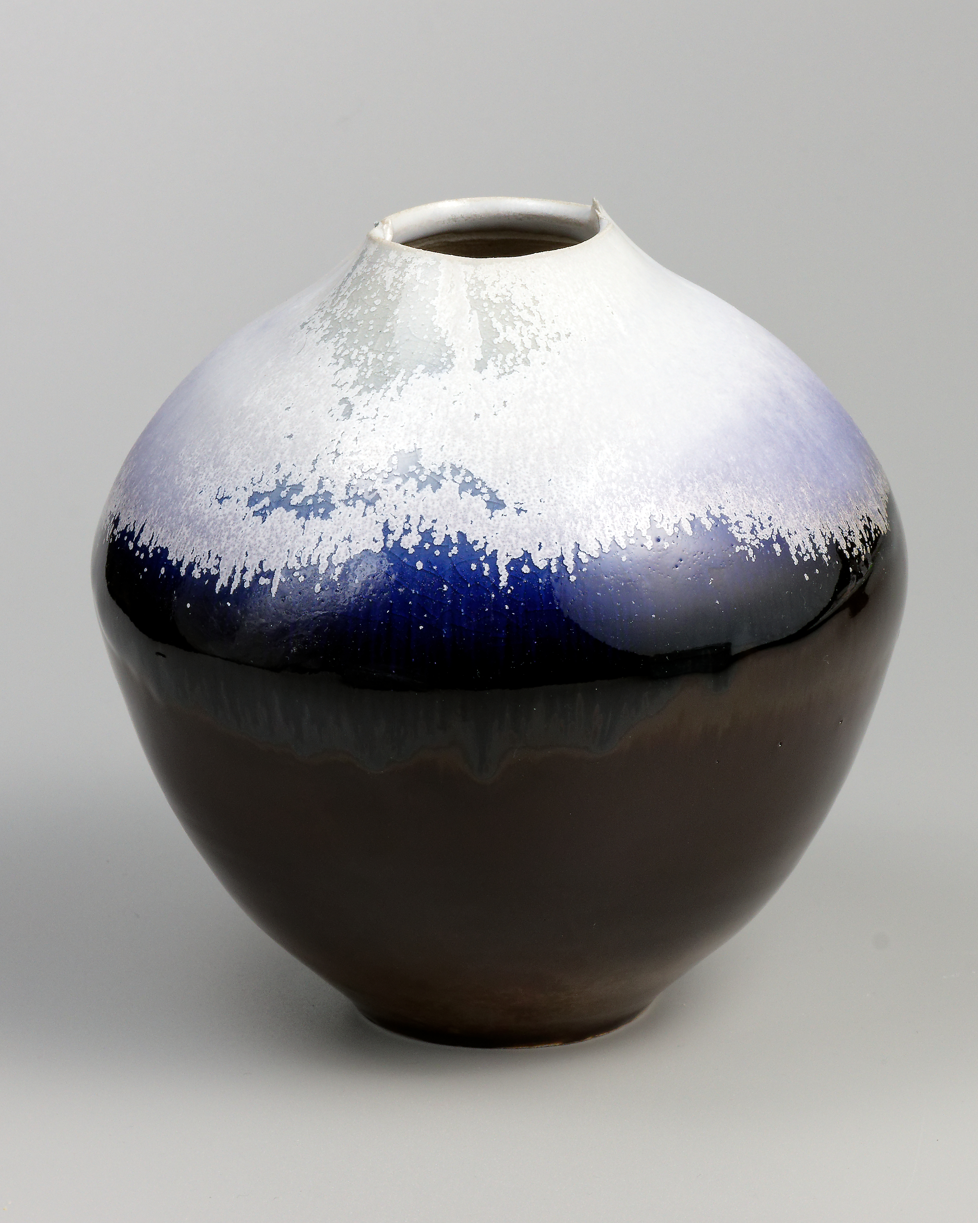 Vase en grés blanc hauteur 17 cm