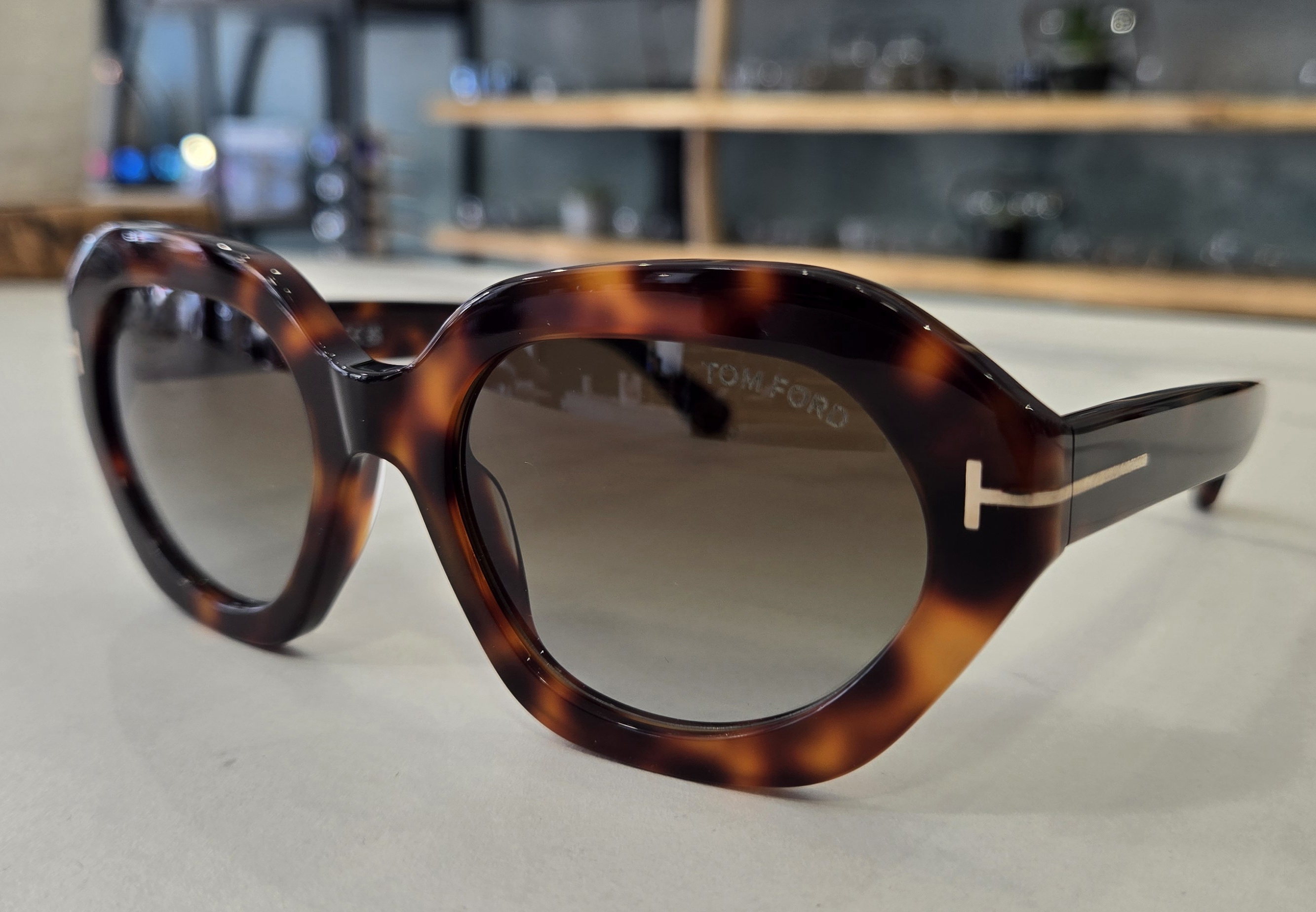 TOM FORD - MERYL-02