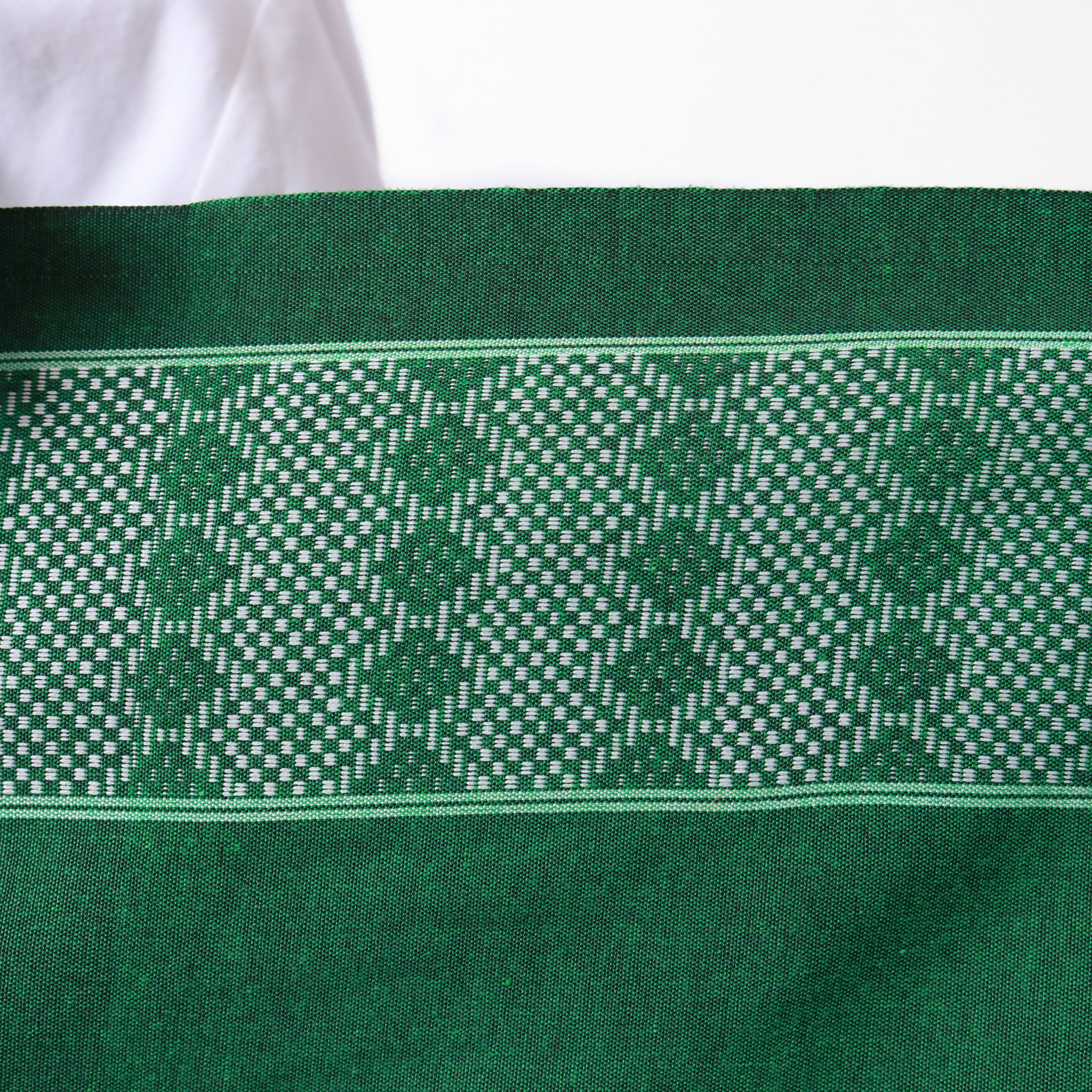 Sarung Hijau Tradisional