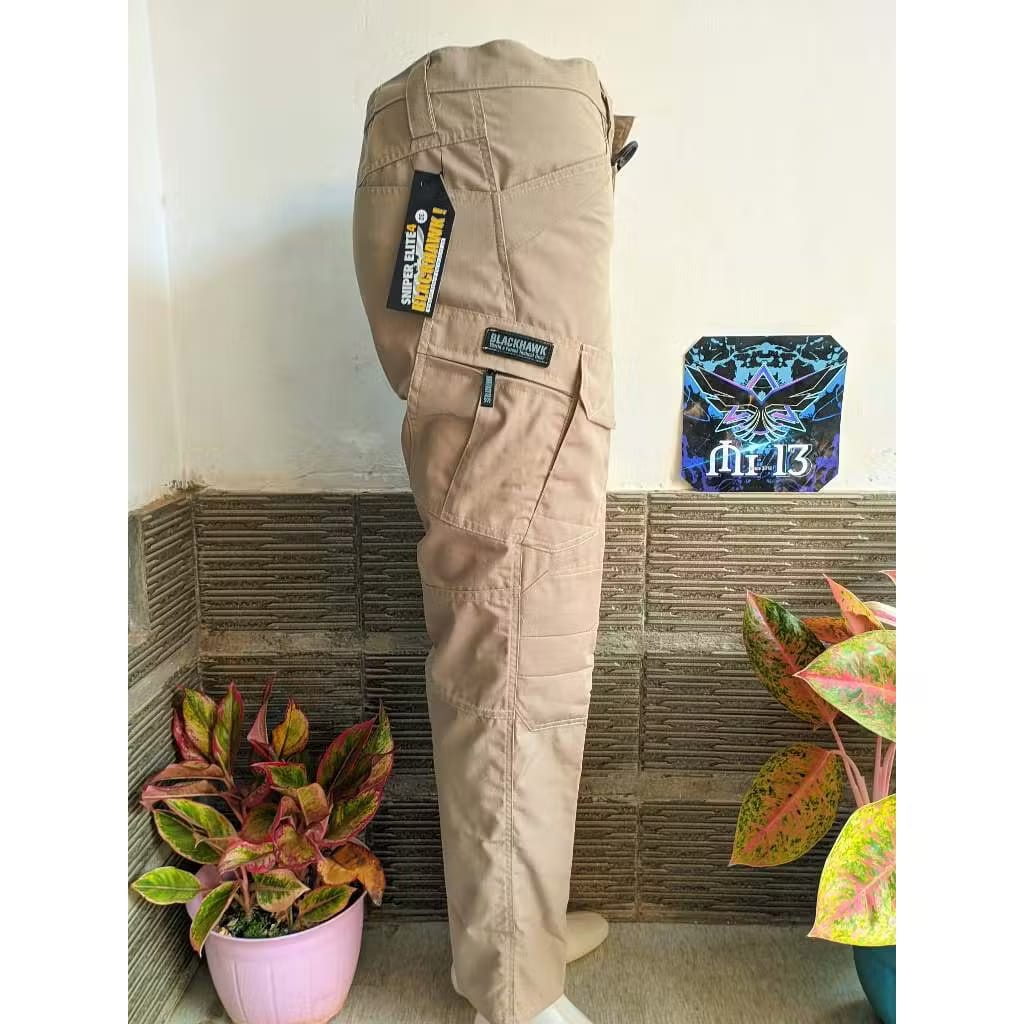 Celana cargo pria