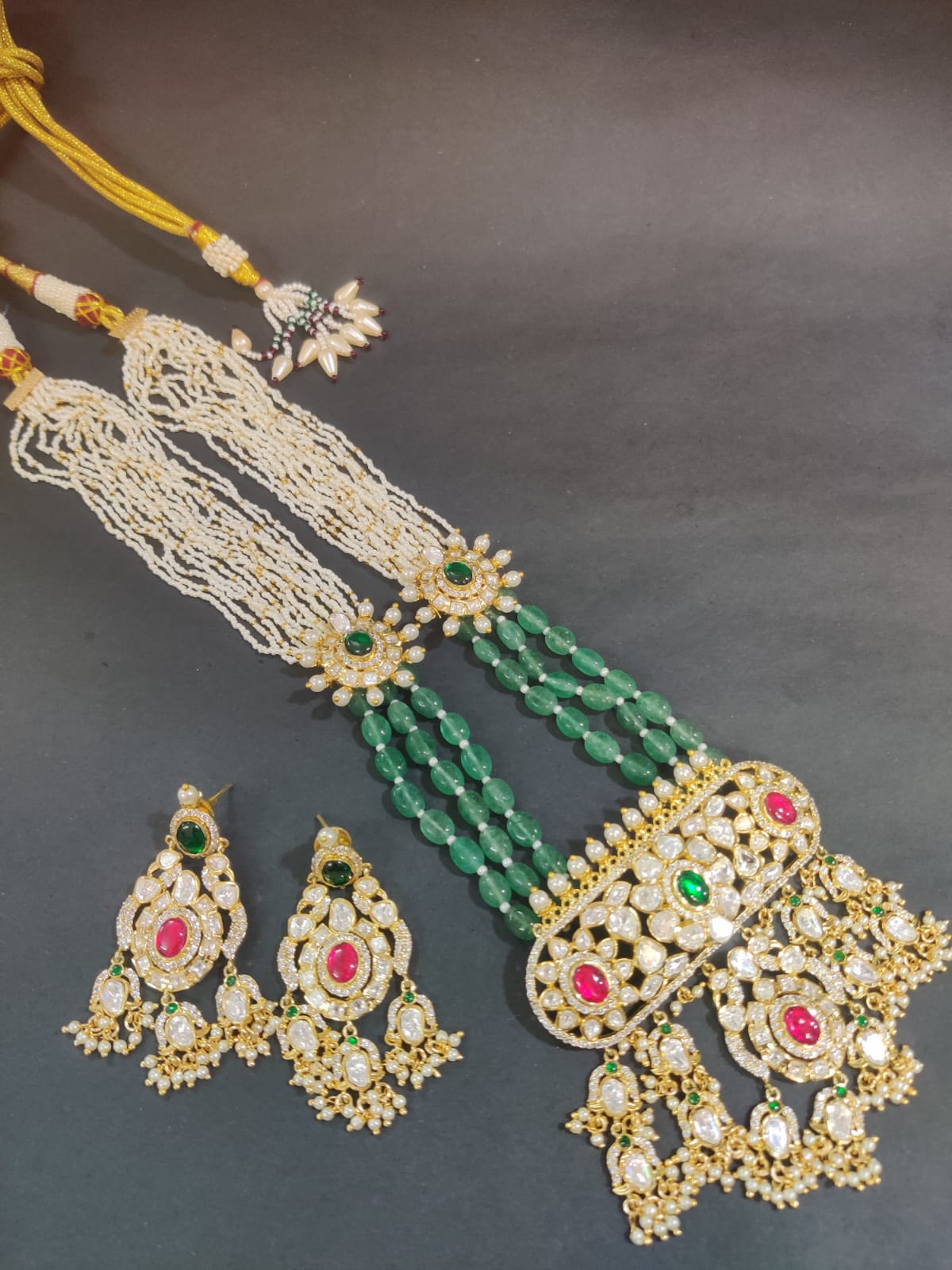 Traditional Kundan Necklace Set