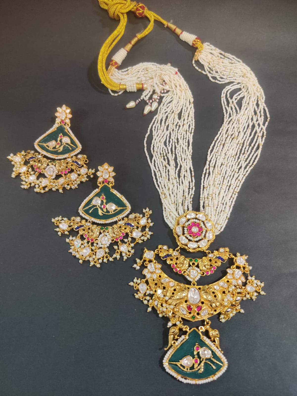 Traditional Moissanite Kundan Necklace Set