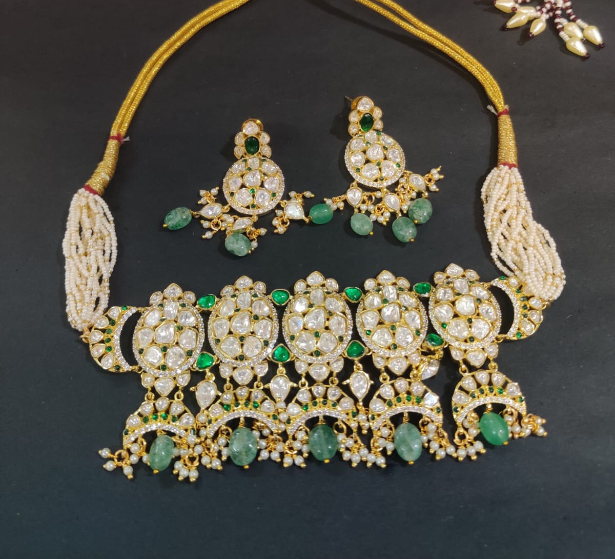 Traditional Kundan Necklace Set
