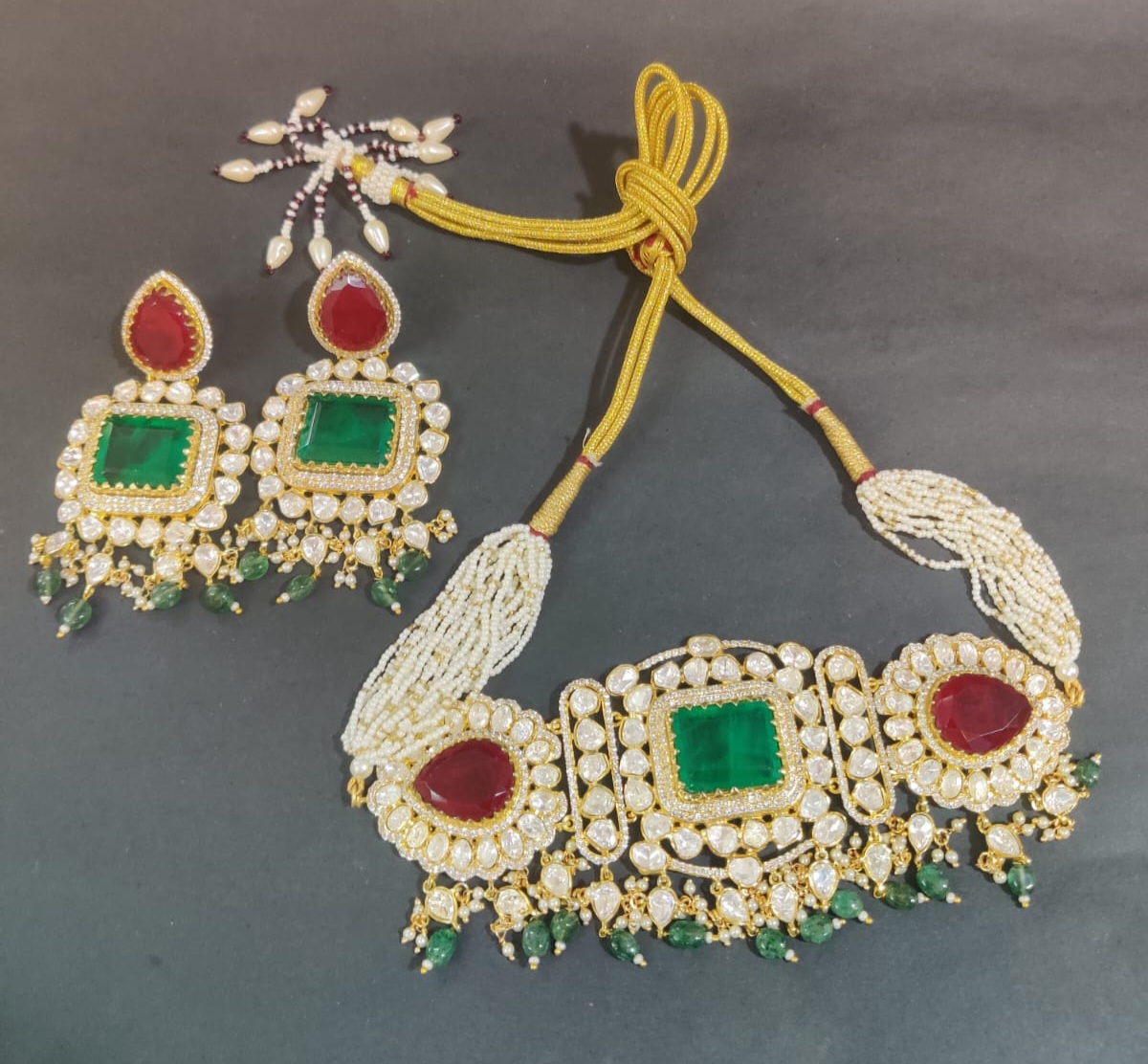 Traditional Kundan Necklace Set