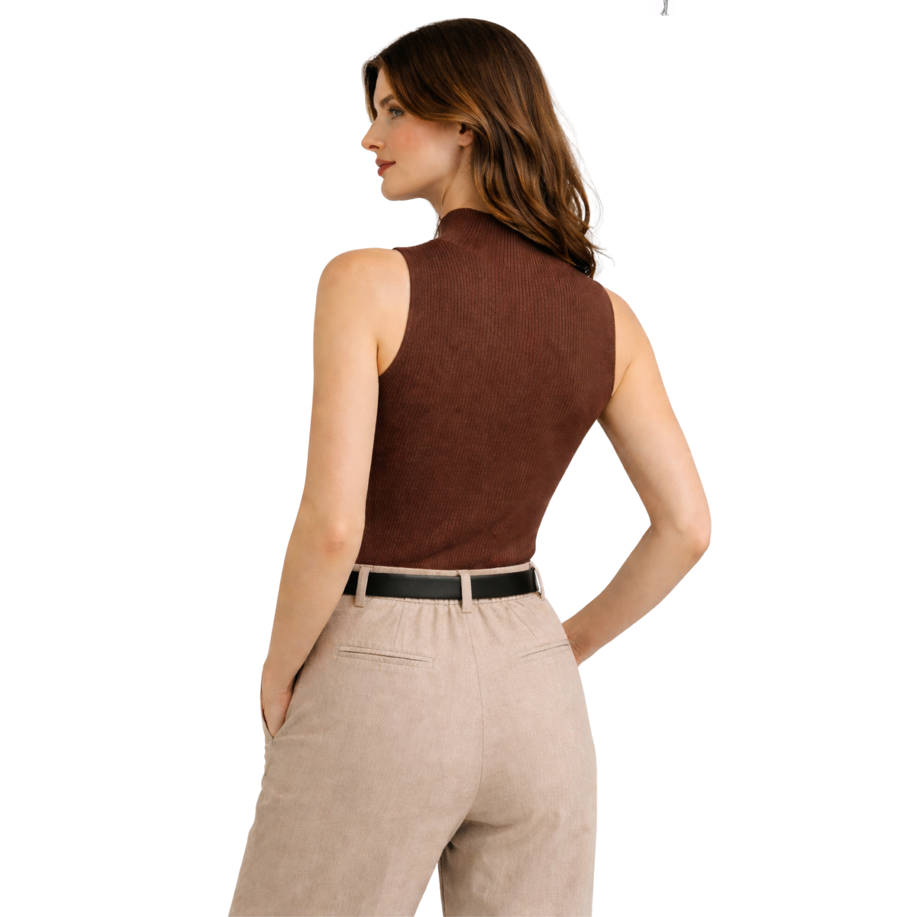 Top smanicato marrone con aperture frontali.