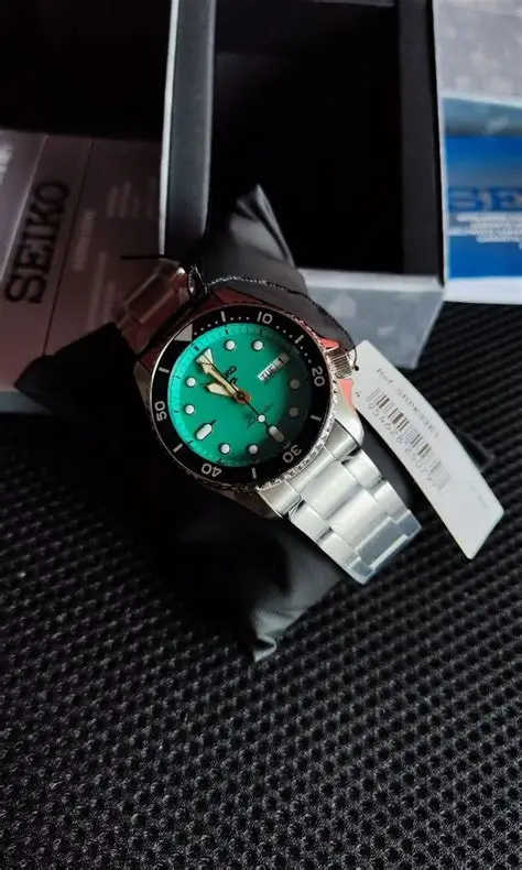 Seiko 5 Sports SRPK33 (Teal/Tiffany-style dial )