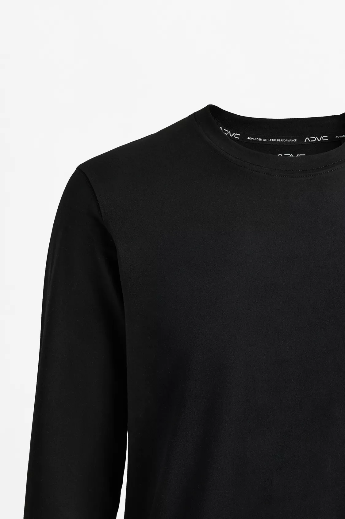 Camiseta térmica preta de manga comprida