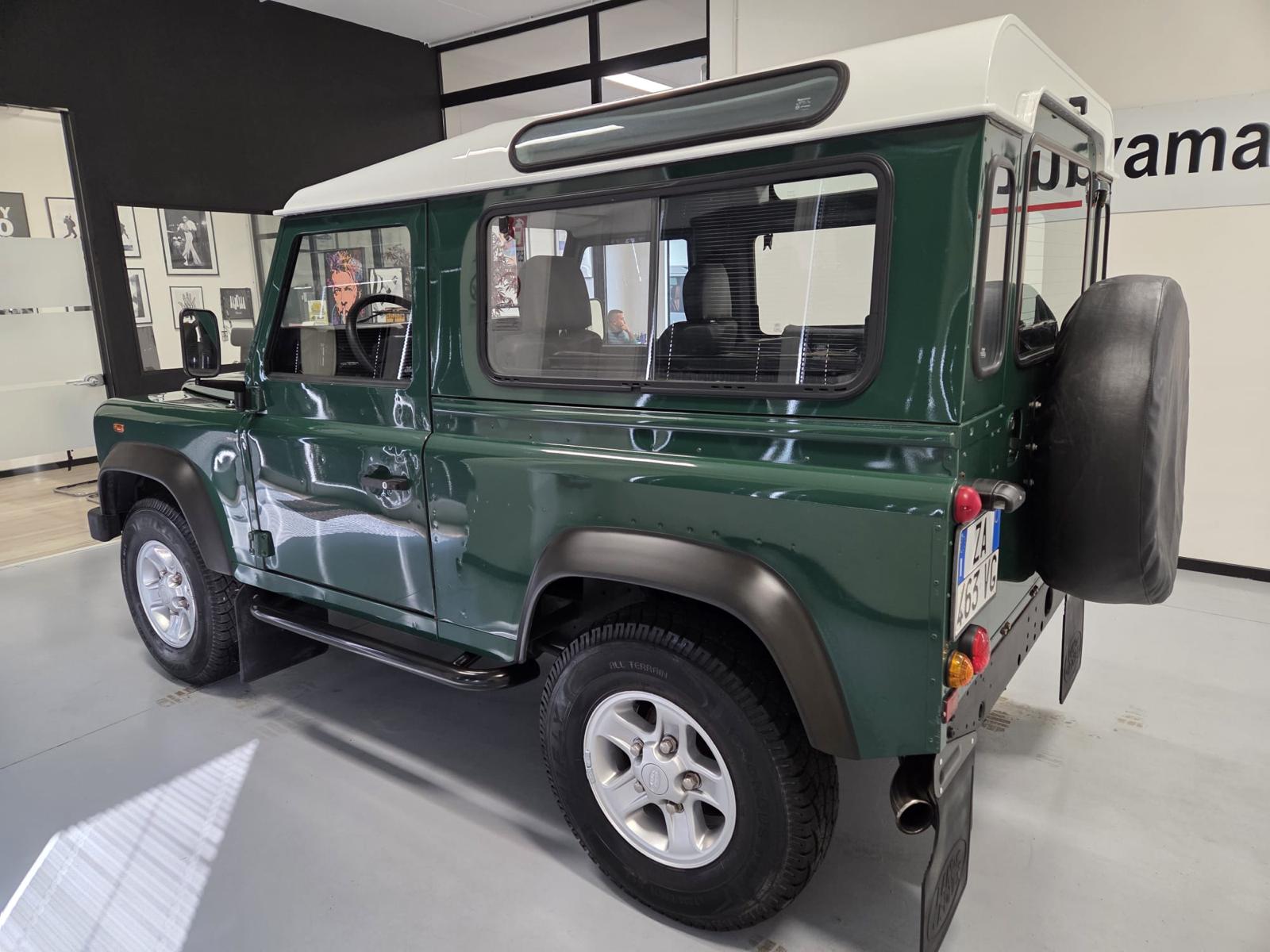Land Rover Defender 90 2.5 Td5 