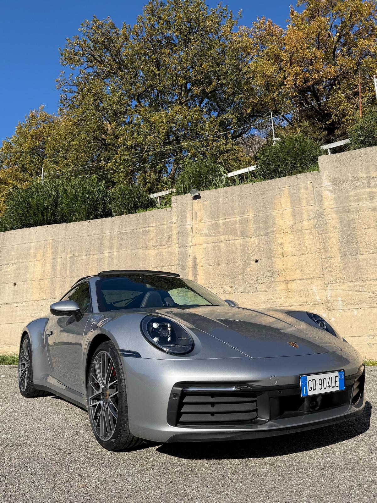 Porsche 992 Carrera 4S