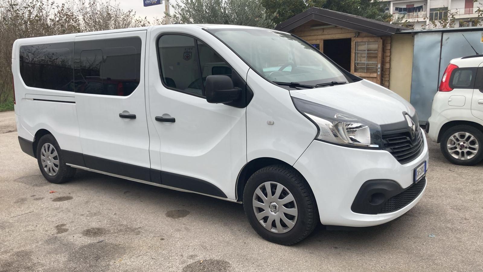 Renault Trafic Combi 9 posti