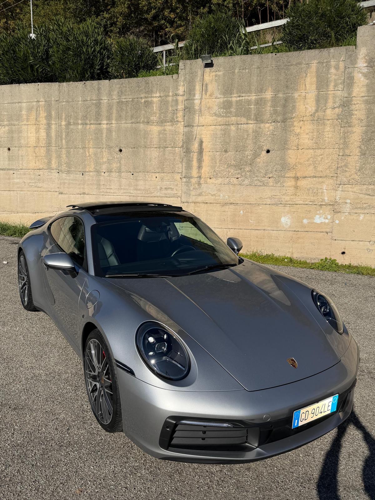 Porsche 992 Carrera 4S