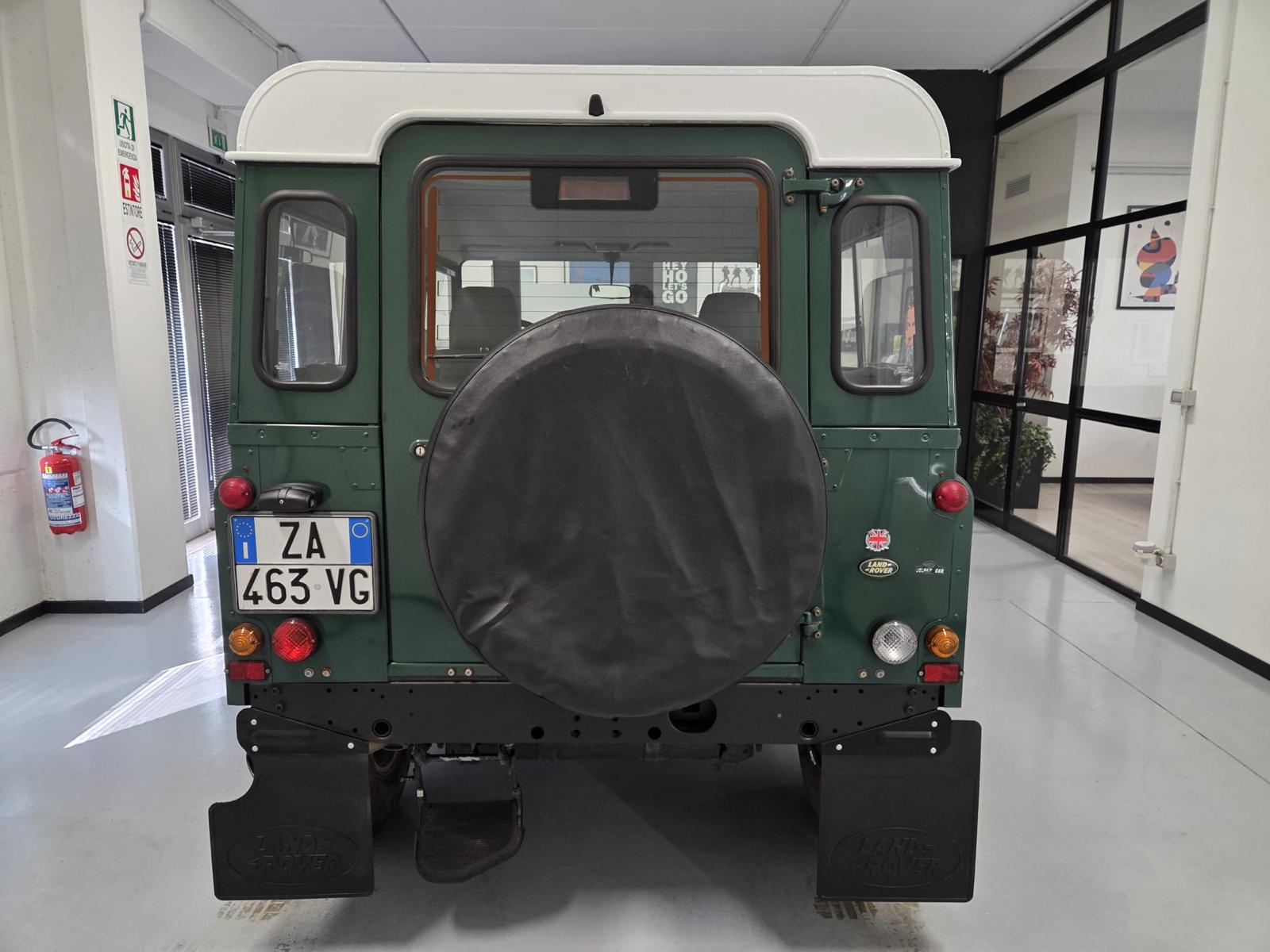 Land Rover Defender 90 2.5 Td5 