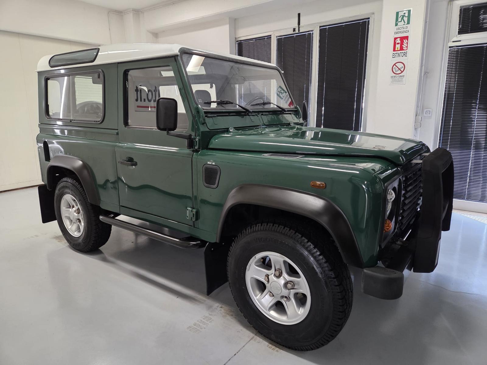 Land Rover Defender 90 2.5 Td5