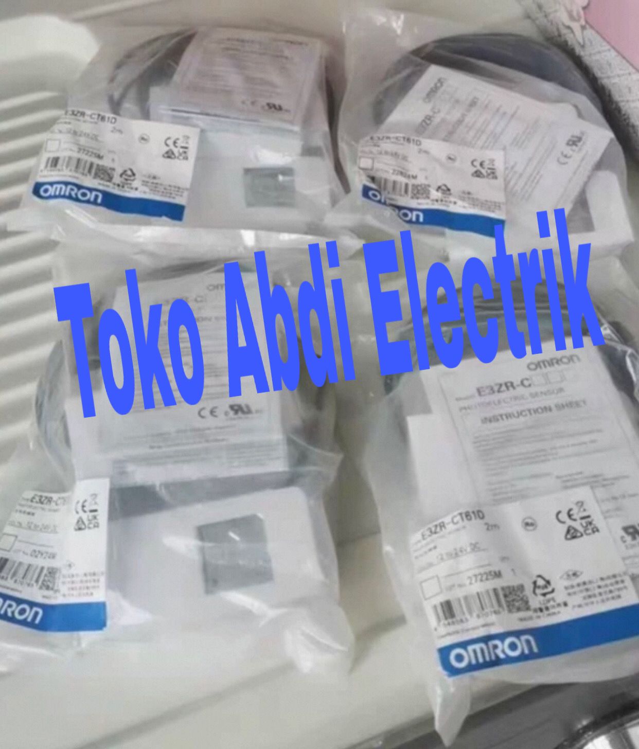 E3ZR-CT61D OMRON Oil Resistant Photoelectric Sensor E3ZR Series