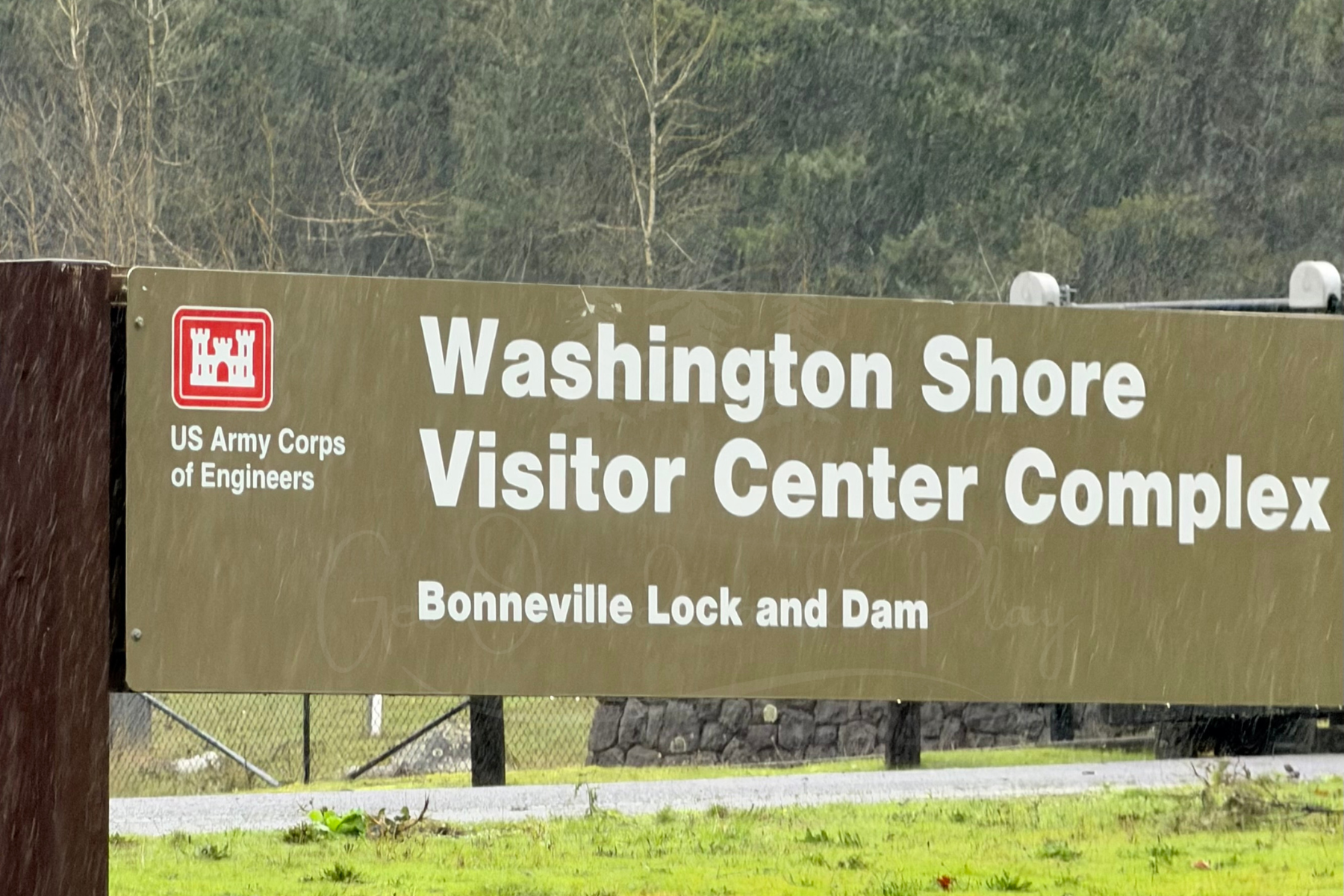 Bonneville Dam Winter Photo Bundle – Columbia River Gorge, Visitor Center, Wildlife & Scenic Views (5-Pack)