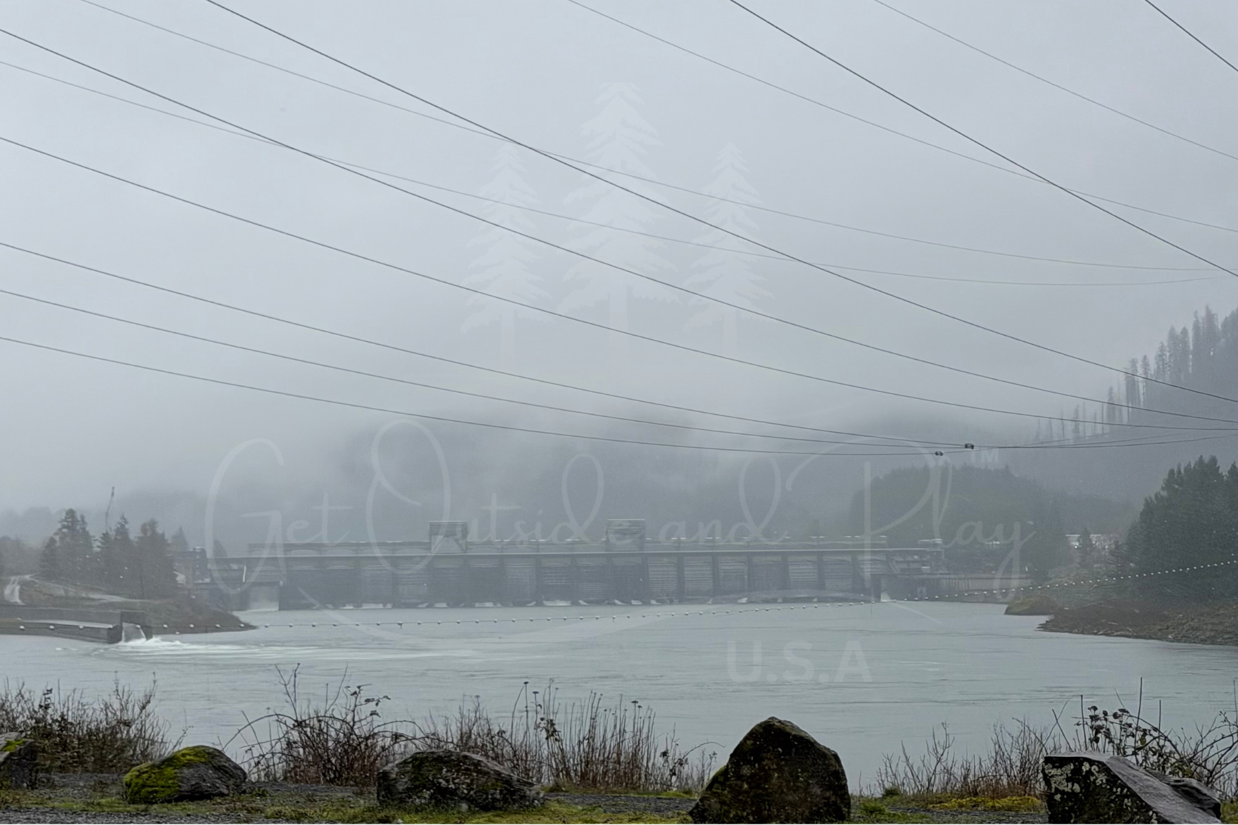 Bonneville Dam Winter Photo Bundle – Columbia River Gorge, Visitor Center, Wildlife & Scenic Views (5-Pack)