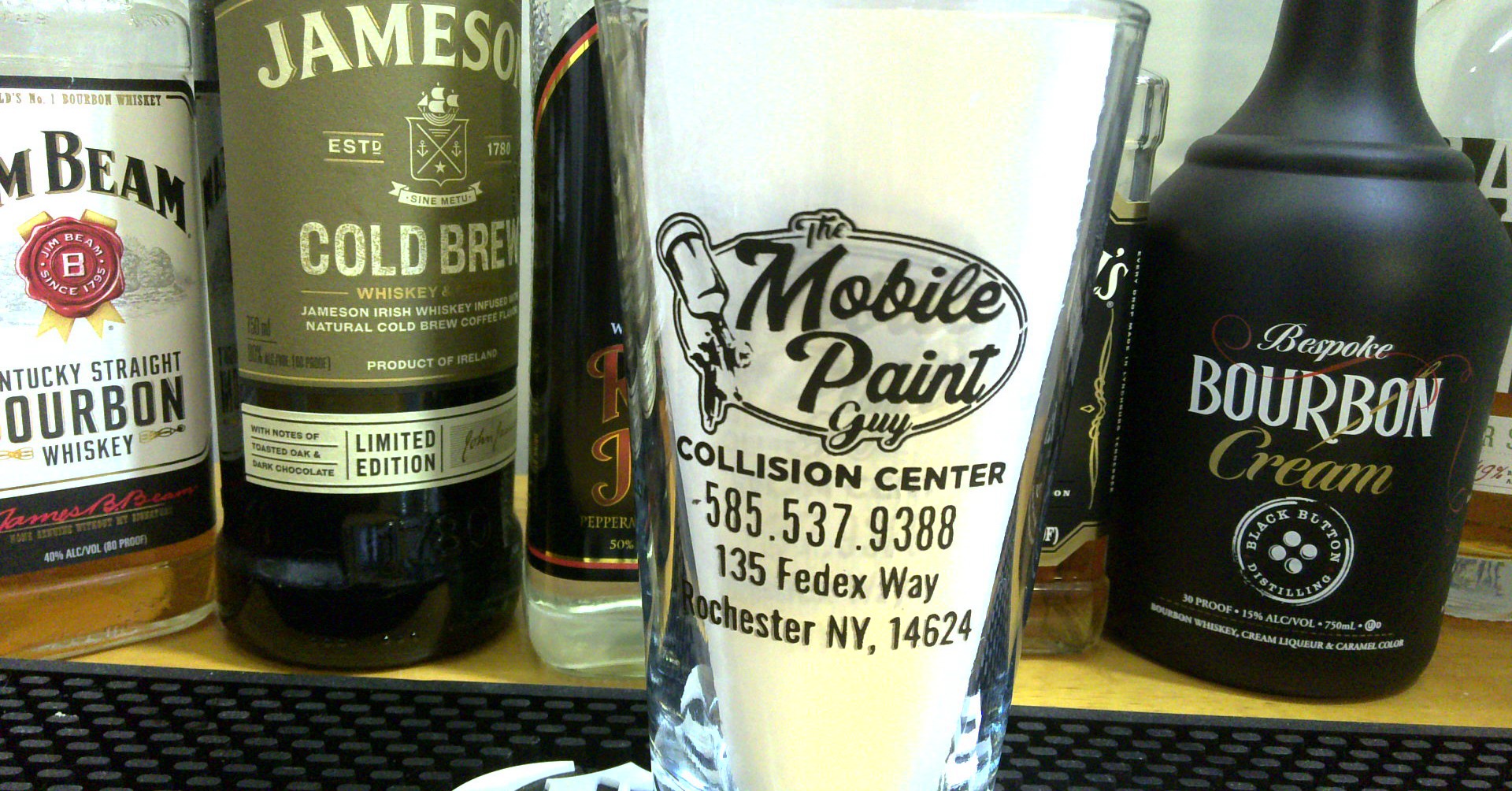 2 advertisers SEASONAL Pint Glass APRX. 16 oz glass 