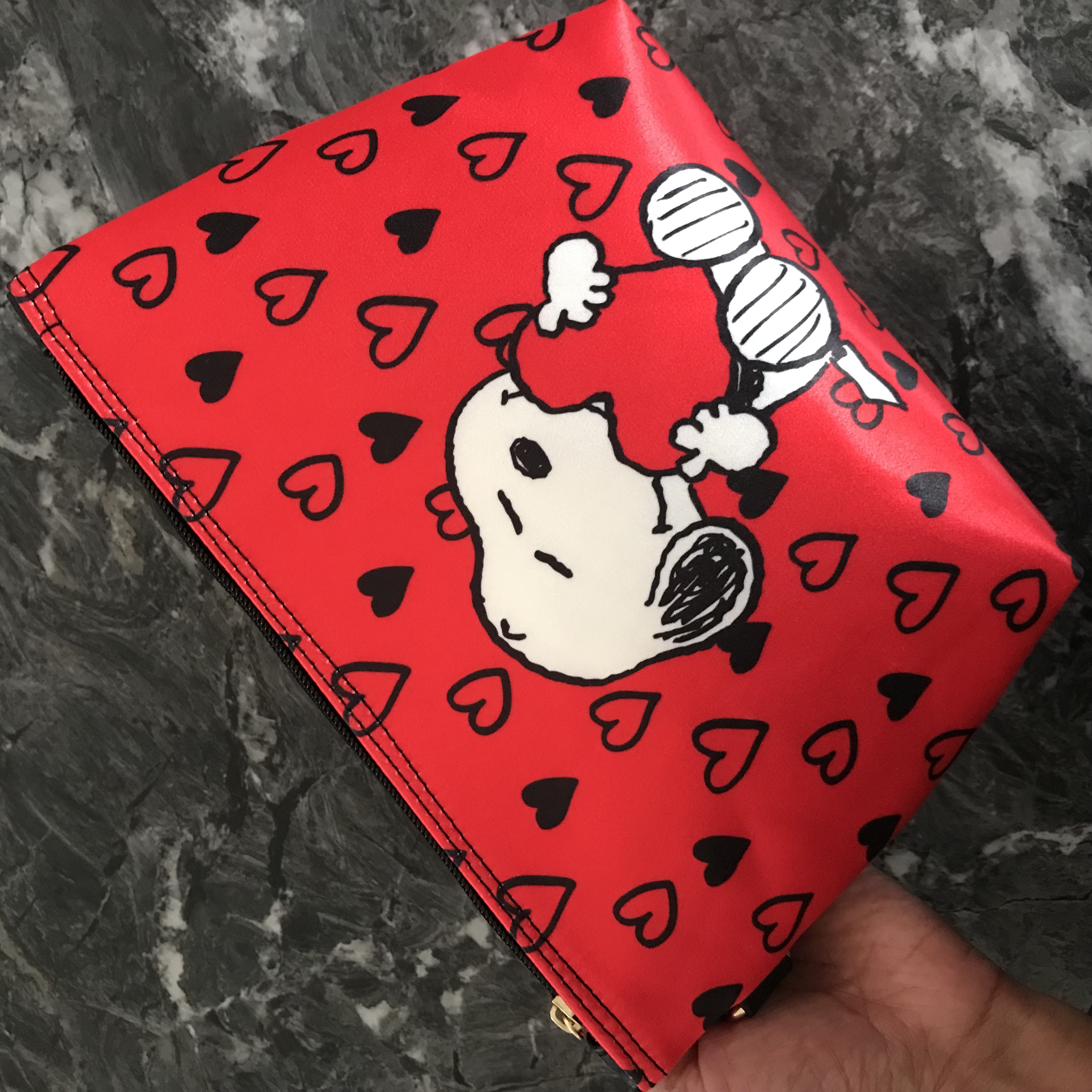 Cosmetiquera Snoopy Corazon