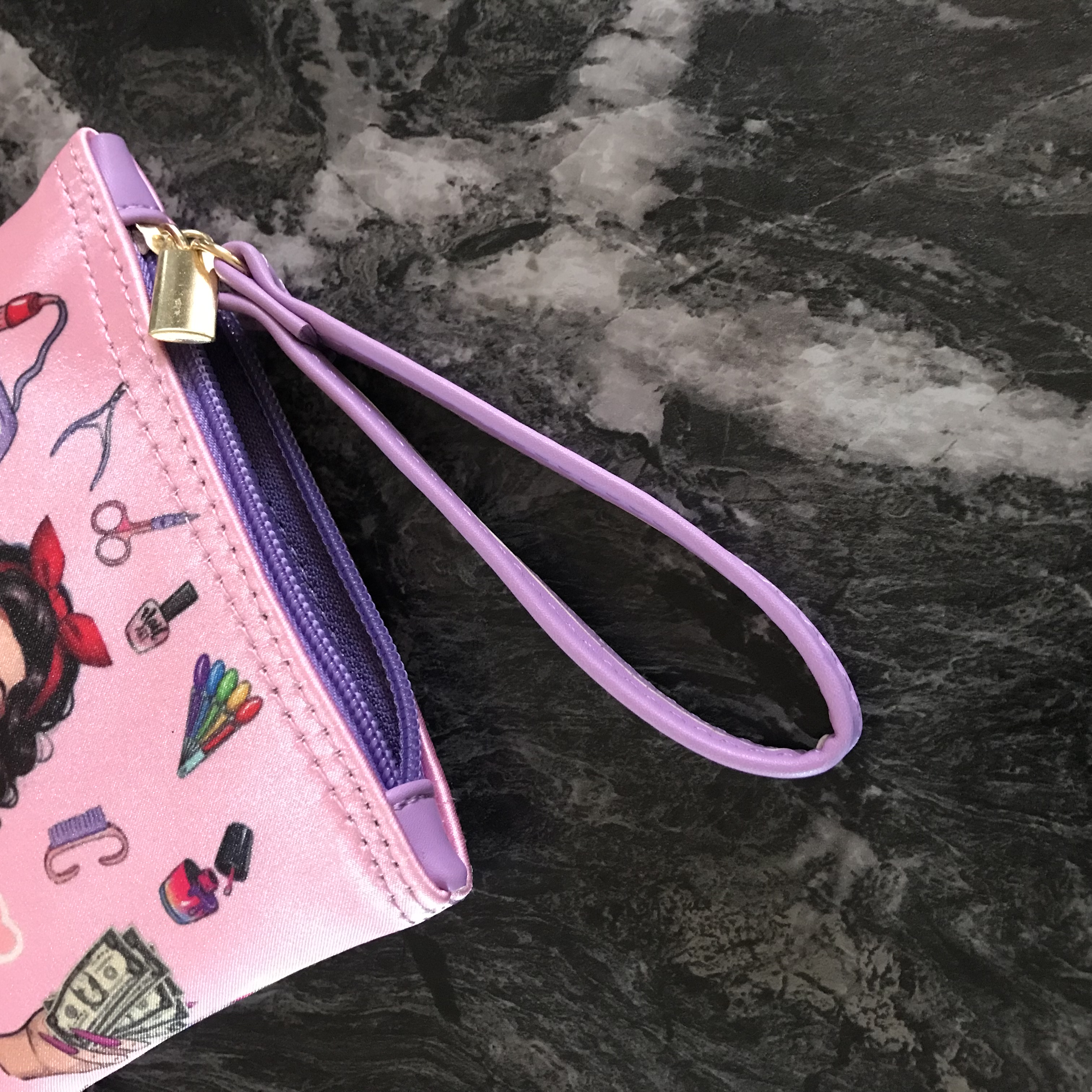 Monedero Cuadrado Manicurista