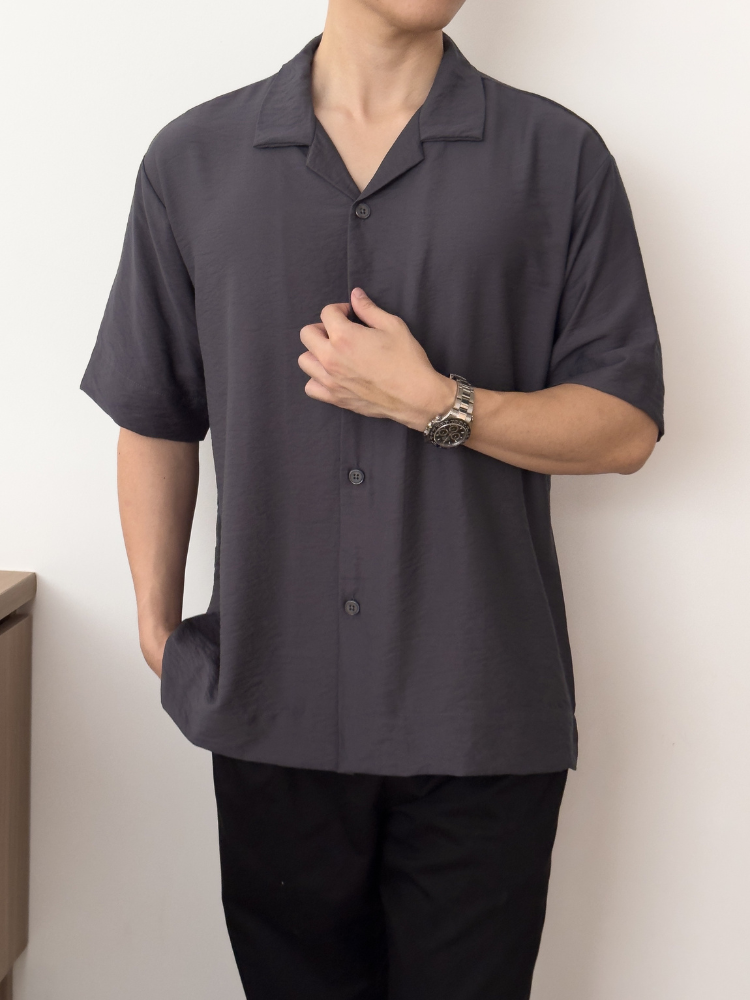 Kemeja Lengan Pendek Pria