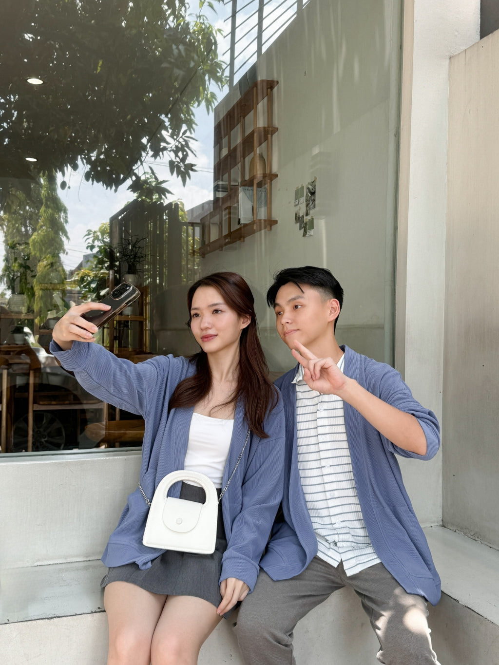 Cardigan biru muda couple