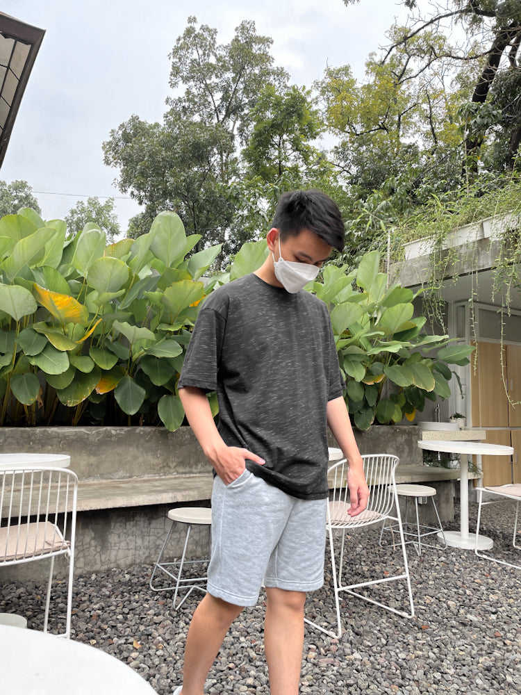 Kaos Pria Lengan Pendek Abu-abu