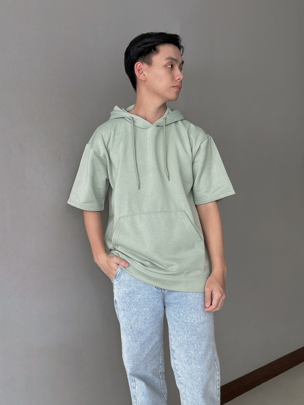 Hoodie Lengan Pendek Pria