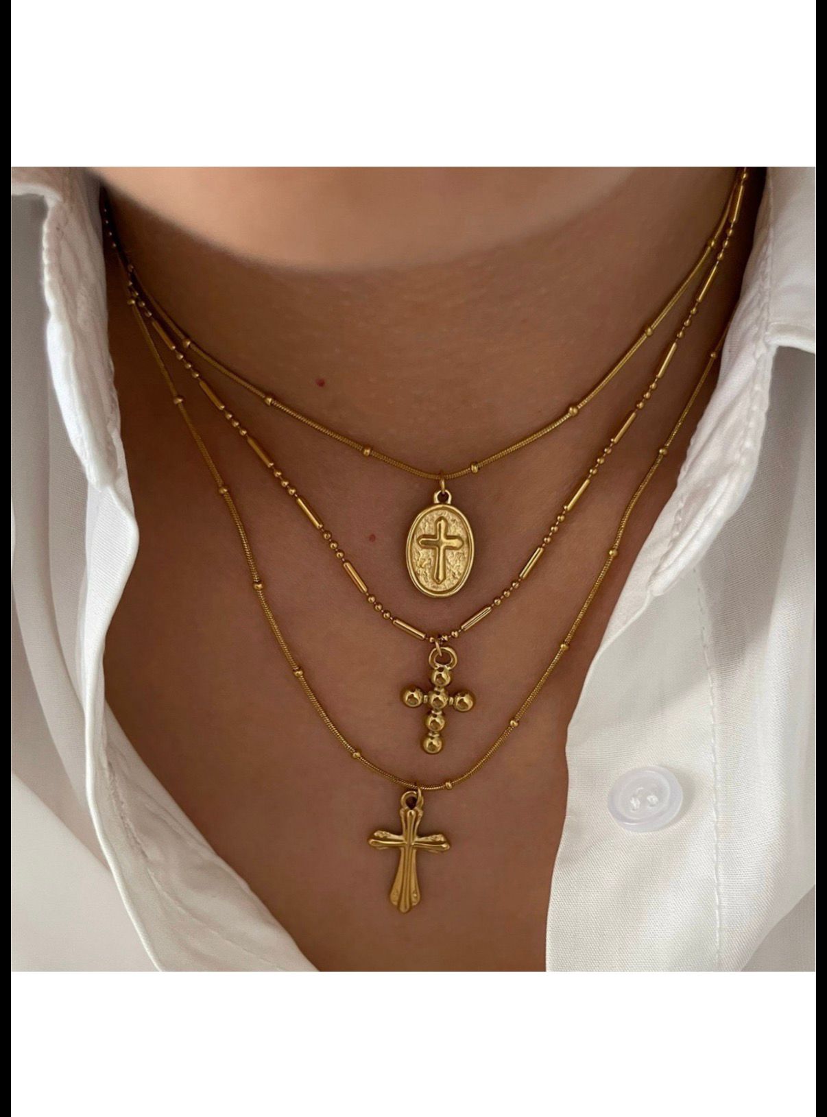 Collier multi-rangs doré avec pendentifs croix