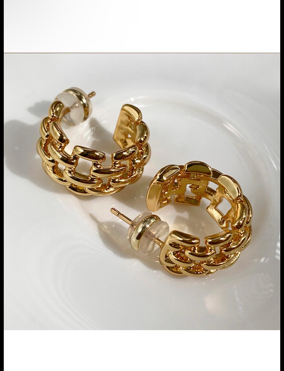 Boucles d'oreilles créoles dorées