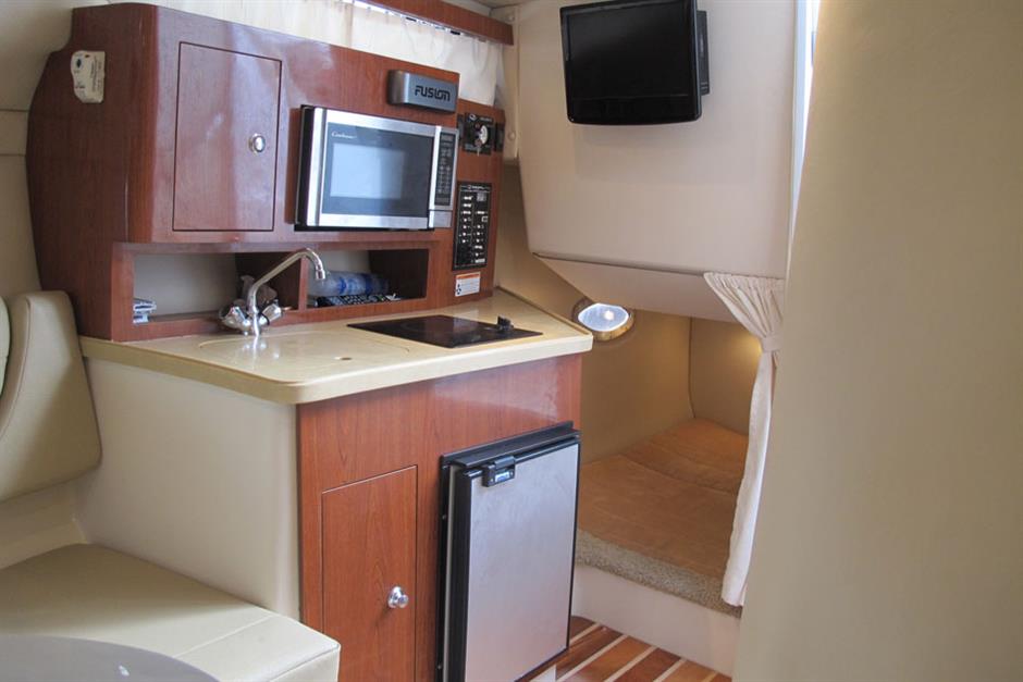 Regal 2565 Window Express