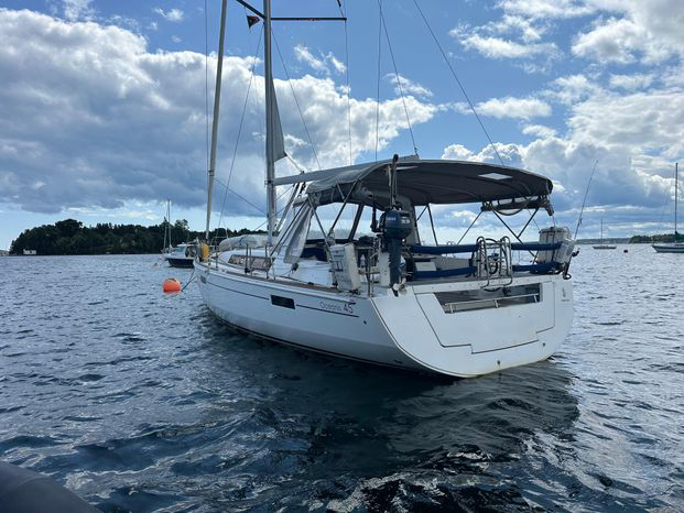 2012 Beneteau Oceanis 45