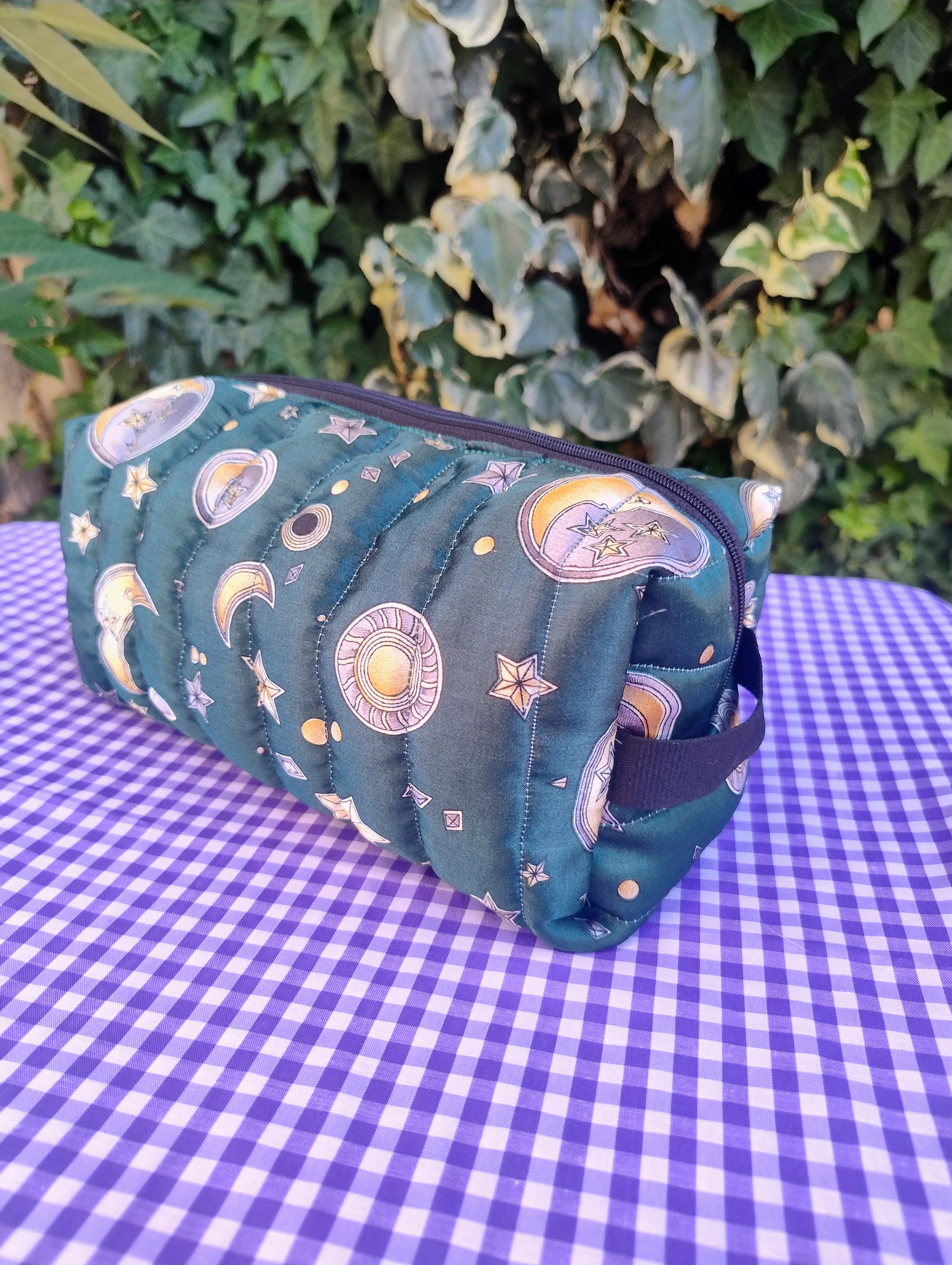 Cosmetiquero acolchado patrón estrellado