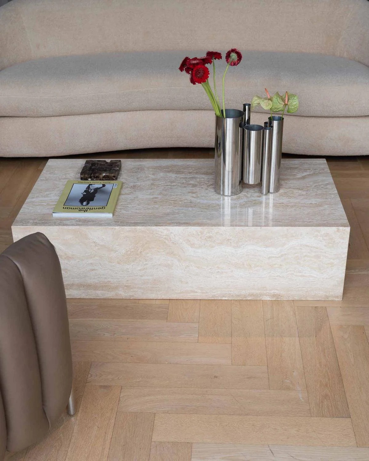 Atlas – Table basse en travertin