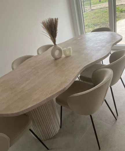 Table à manger moderne