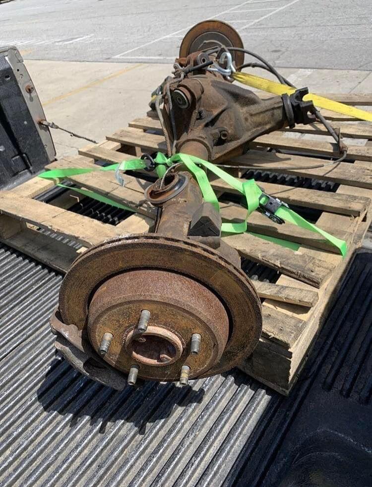 1996 Chevy Impala SS Complete Disc  BRAKE Rear End Axle Posi 3.08. Rear end