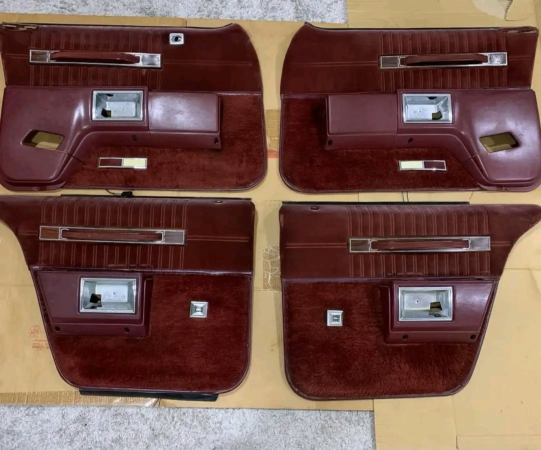 Box Chevy doors panels