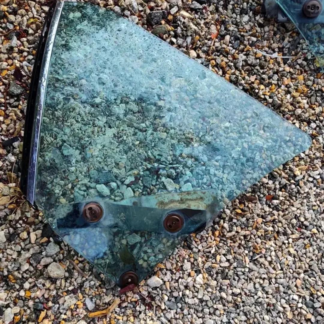 GM ,71-75 Caprice/Impala/ Pontiac/ Cadillac pair of clean  rear Convertible glass 