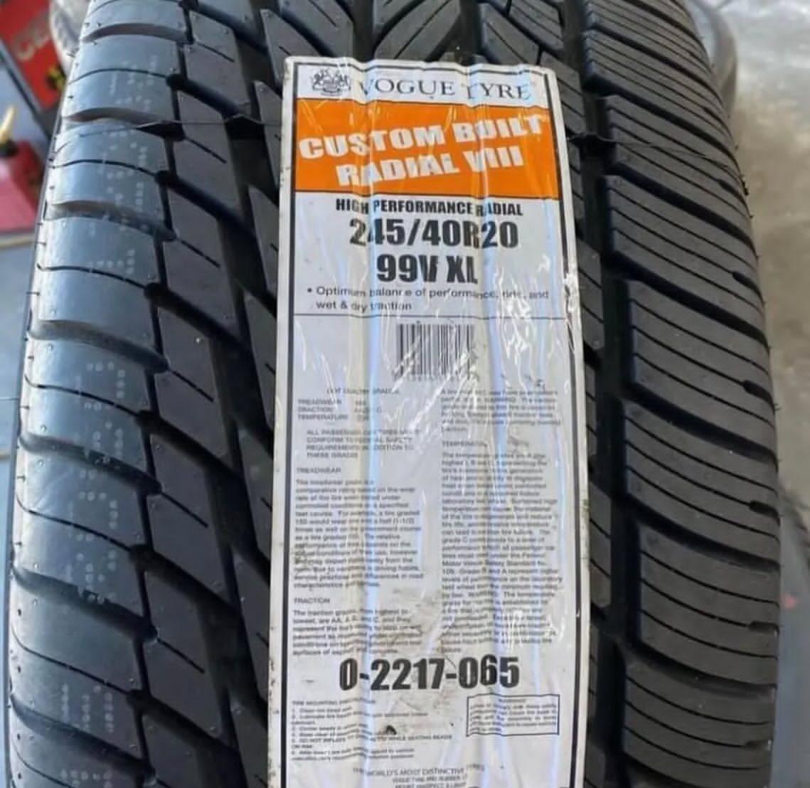 Classic Wire Spoke Wheel with Tire