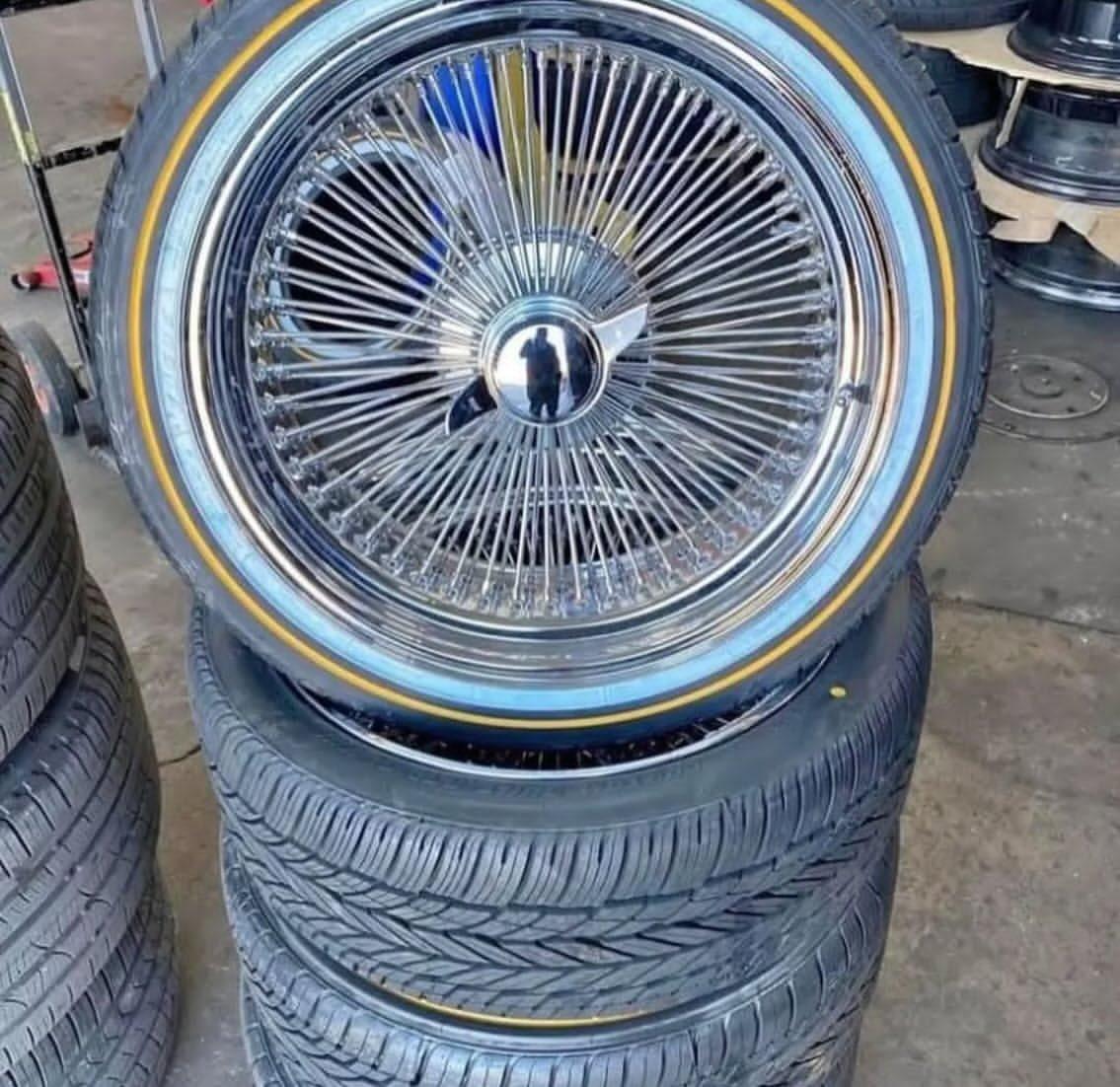 Classic Wire Spoke Wheel with Tire