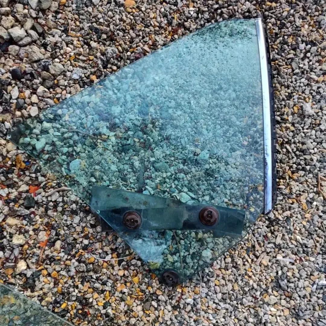 GM ,71-75 Caprice/Impala/ Pontiac/ Cadillac pair of clean  rear Convertible glass 