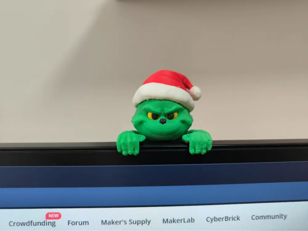 Enfeite Grinch para monitor